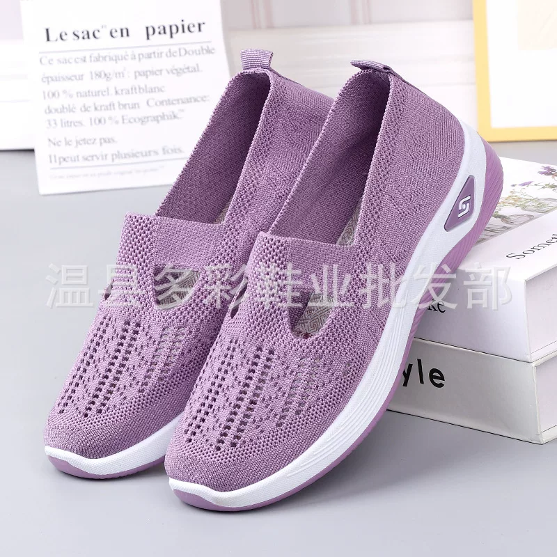 Summer comfortable walking shoes for mother, soft sole