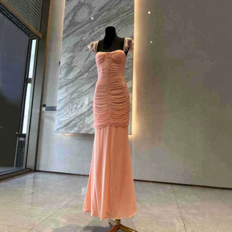 Vietnamese Niche Design Fishtail Off-Shoulder Maxi Dress with Corset and Ruched Details, Form-Fitting Wedding Guest Gown
