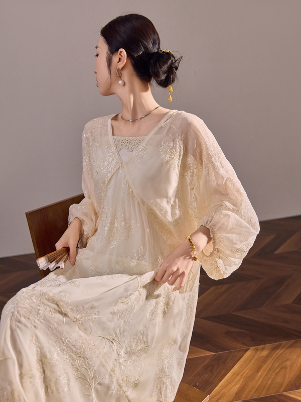 新中式夏季小个子复古灯笼袖长裙女刺绣宽松设计轻奢连衣裙 N5078|undefined