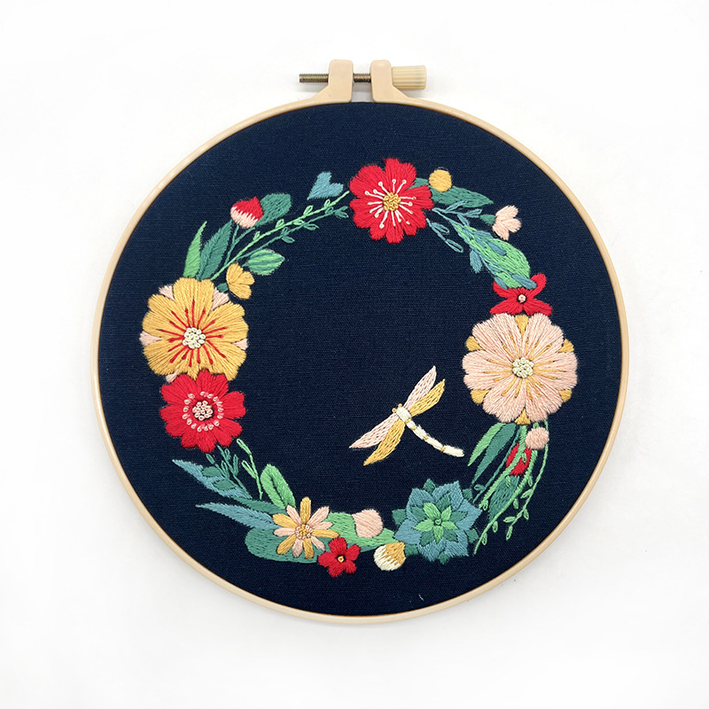 Pintura colgante hecha a mano Paquete de material de bricolaje de flores y plantas bordadas en inglés Serie de mariposas de flores bordadas en 3D Lu Pintura básica para principiantes