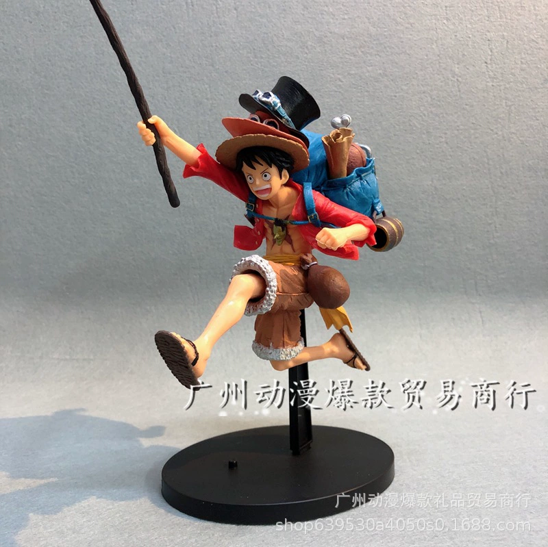 Фигура-украшение (One Piece) набор рюкзаках для бега с Луффи, Эйс и Сибо — поза бега, около 23 см