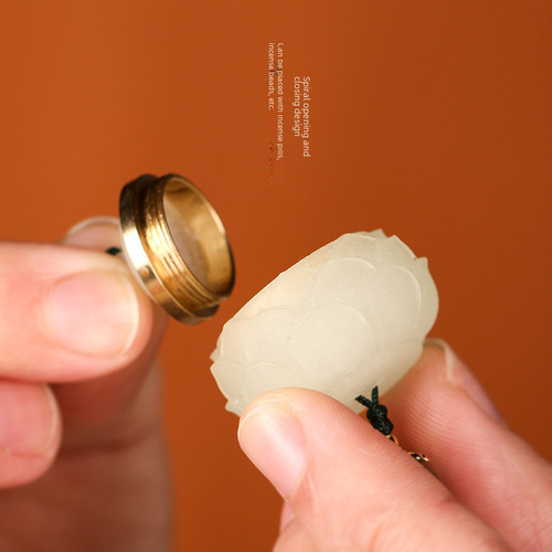 Portable Aroma Night-Luminous Lotus Sachet with Tassel Phone Chain Pendant, Chinese Vintage Style Personalized Locket for Hanfu Collar