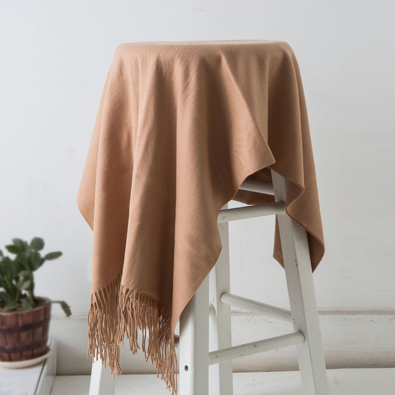 Chal para mujer otoño e invierno, color sólido largo, borla de cachemira de imitación, versión coreana de doble uso, bufanda gruesa y cálida para estudiantes de todo fósforo