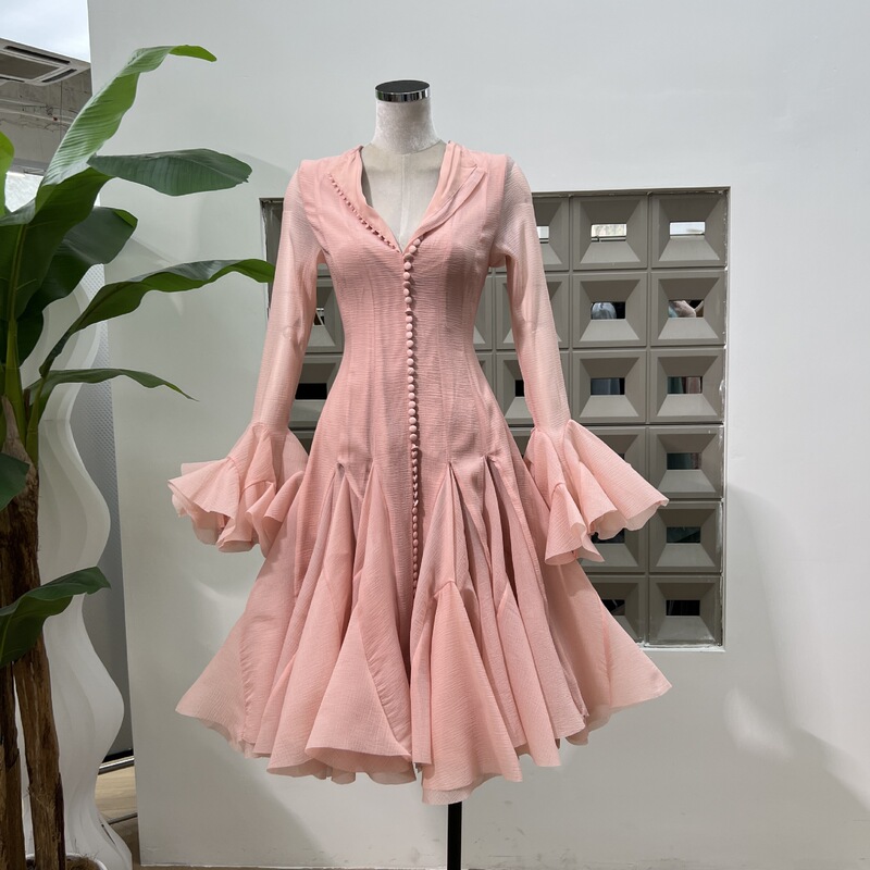 Flower Fairy Vietnamese Designer Long-Breasted Long-Sleeved dress Petal Overlapping Geometric Cut Slim-Fit Gentle Style