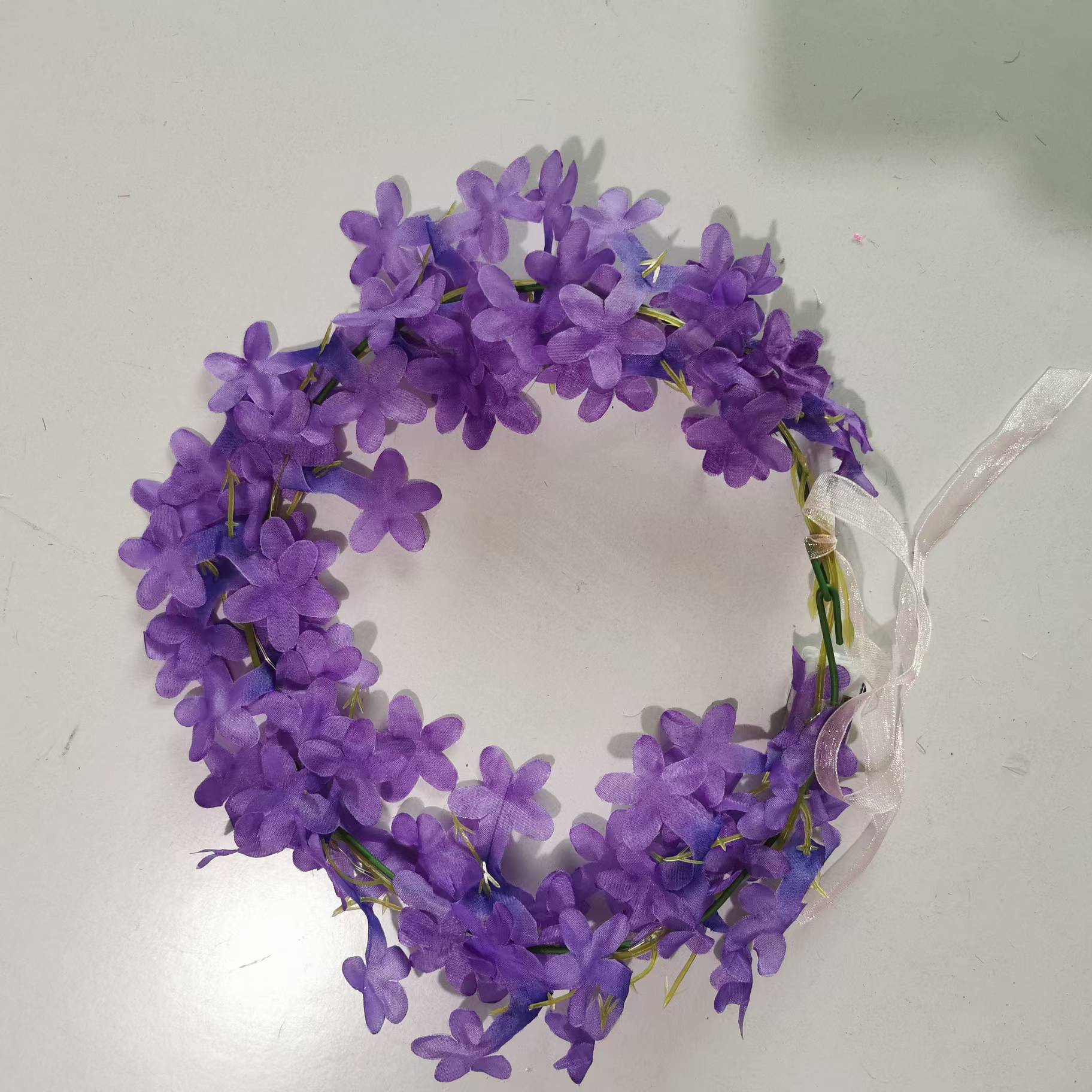 빛나는 라일락 화환(보라색 랜턴)