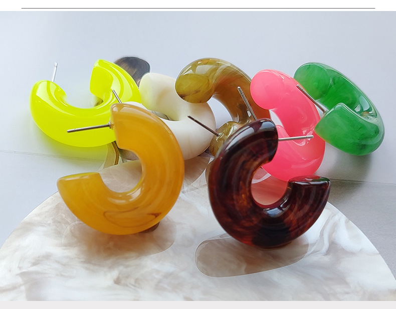 Daily Occasion Arylic Material 1 Pair Simple Style C Shape Stoving Varnish Arylic Ear Studs