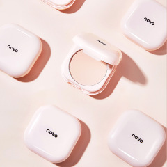 NOVO Feather Satin Luxurious Makeup Setting Powder Powder Refreshing Oil Control Concealer Waterproof Not Easy to Remove Makeup Wet and Dry Powder
