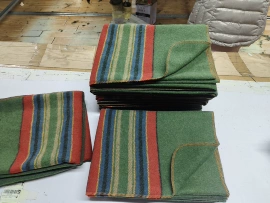 羊毛/羊绒毯;绒毯;床上用品加工