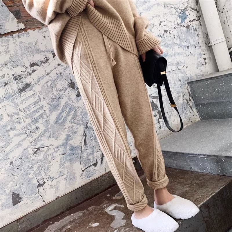 针织哈伦裤秋冬款韩版百搭加厚宽松松紧腰显瘦麻花萝卜裤毛线裤女