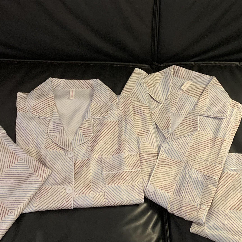 Pareja de pijamas de las mujeres de primavera y otoño de seda de hielo de manga larga delgada de seda real más el tamaño de grasa mm200 kg traje de los hombres de verano