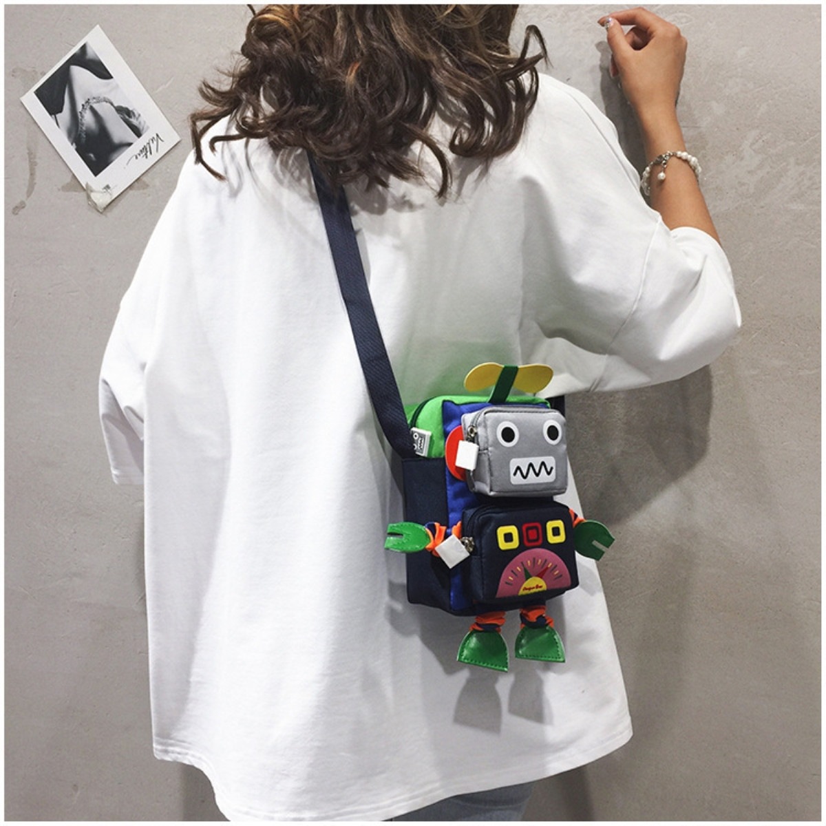 INS cartoon small bag for boys and girls, cute doll crossbody trendy bag, Korean style stylish and funny robot shoulder bag