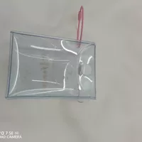 Популярная детская прогулочная сумка Xiaohongshu, оптовая продажа, прозрачная детская сумка из ПВХ, пылезащитная закрытая подвесная сумка ins