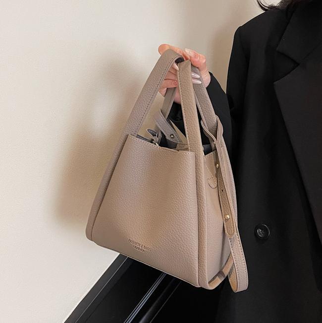 Comercio exterior explosivo bolso de cestas de verduras de mano mujer 2025 nuevo ocio de moda de viaje de alta calidad bolso de hombro