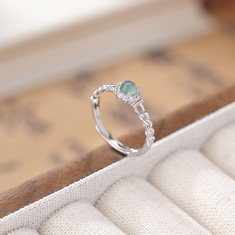Nhẫn bạc S925 mạ vàng đính ngọc bích nước xanh hạt tròn xoắn phong cách instagram — Kiểu màu bạc