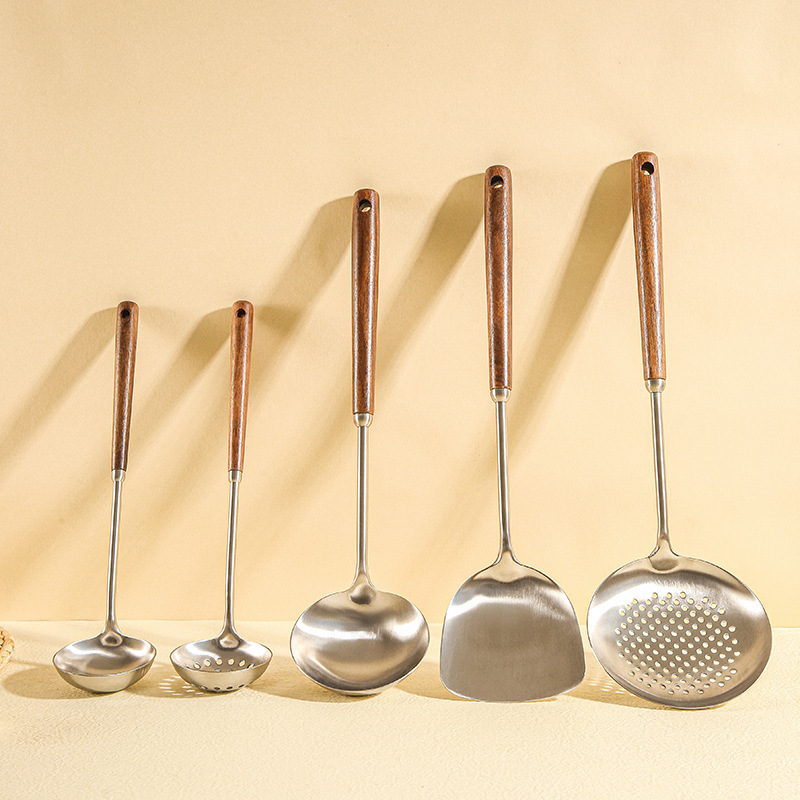 스테인레스 스틸 304 빈티지 호두 요리 주걱 주방 도구 가정용 나무 손잡이 식사 숟가락 뜨거운 냄비 수프 스푼