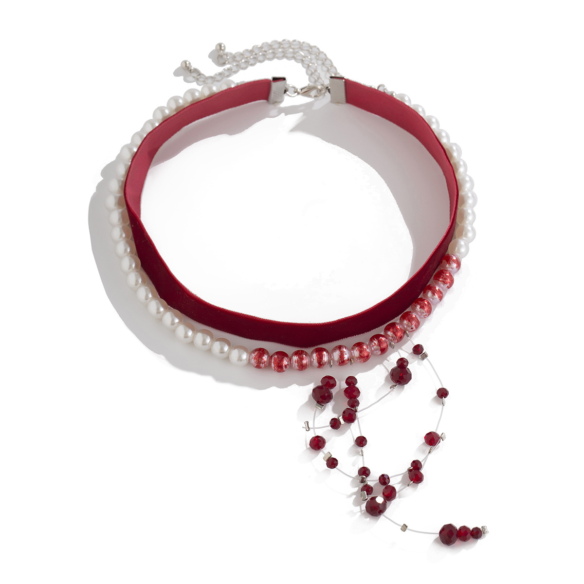 Collier ras de cou gothique en perles avec pendentif goutte_voghion.com