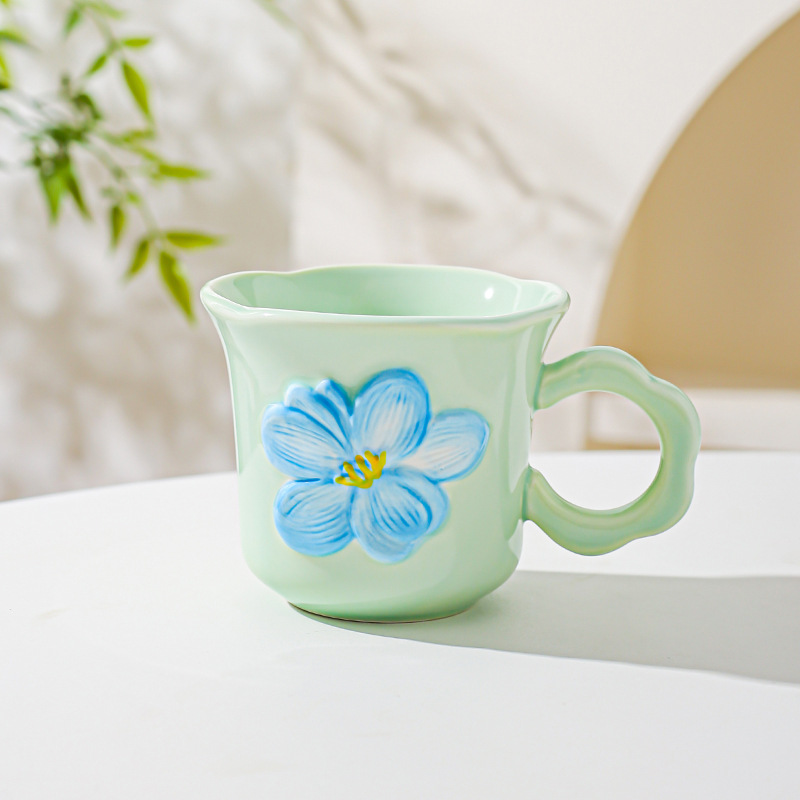 Diseño artesanal tridimensional flor de alta calidad de cerámica taza de café taza de agua de niñas regalo de cumpleaños creativo