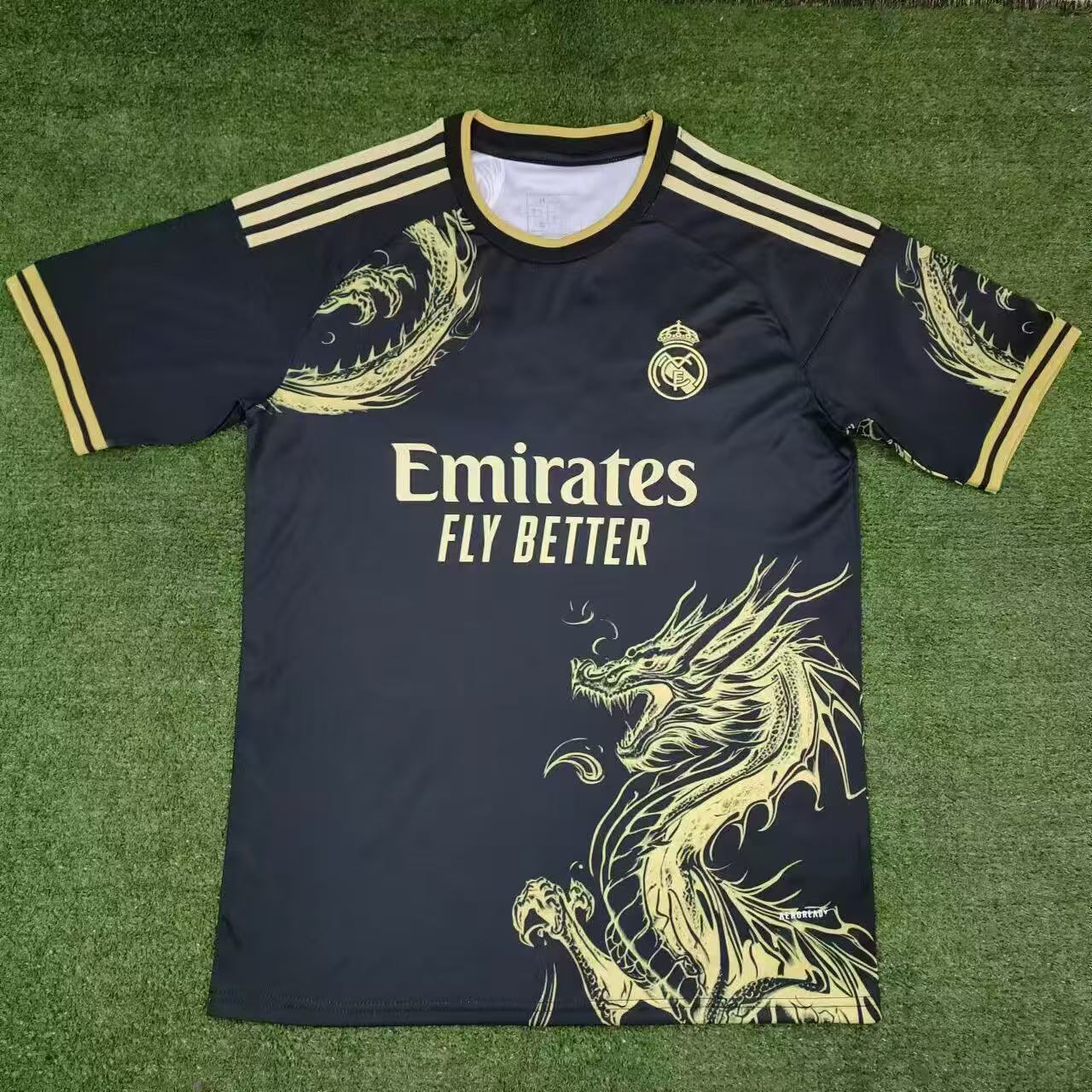 Una generación de uniformes de fútbol, nuevos uniformes de entrenamiento, camisetas, Italia AC, Barcelona, Real Madrid, Brasil, Japón, Ajax