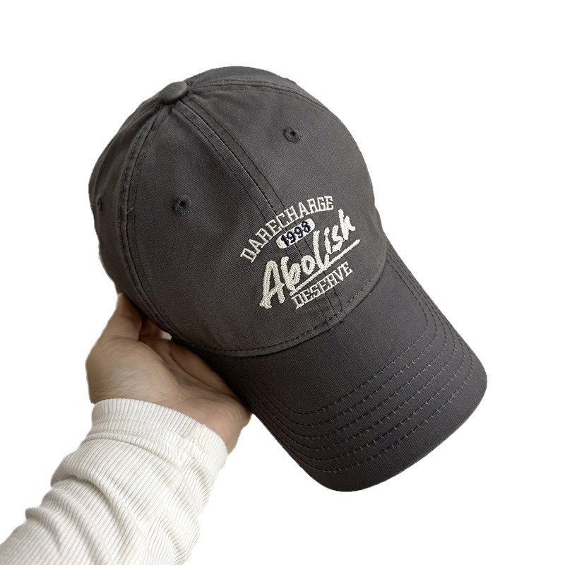 2024 nuevo retro blando bordado letras sombrero de béisbol estilo americano gorra de lengua gorra para hombres y mujeres muestran cara pequeña