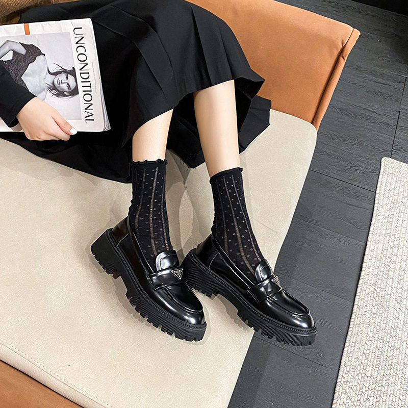 Giày lười nữ mũi tròn đế dày gót 3-5 cm — Màu đen