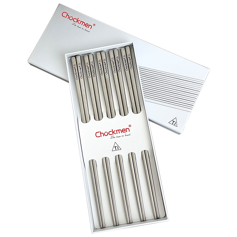 Chockmen Zhuo Deming puro palillos antibacterianos palillos anti-corrosión vajilla portátil regalo palillos de metal saludable