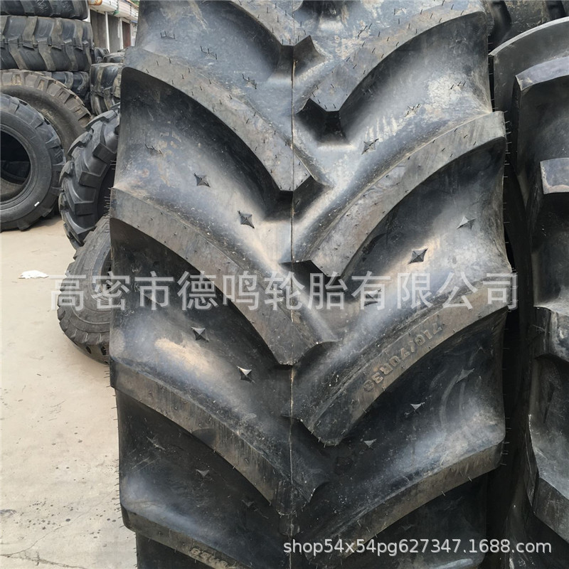 Suministro tractor neumático 710/70R38 semi-acero radial neumático agrícola