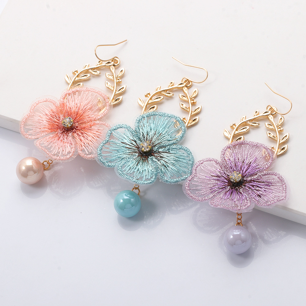 Bohemian Flower Mesh Petal Earrings Wholesale display picture 1