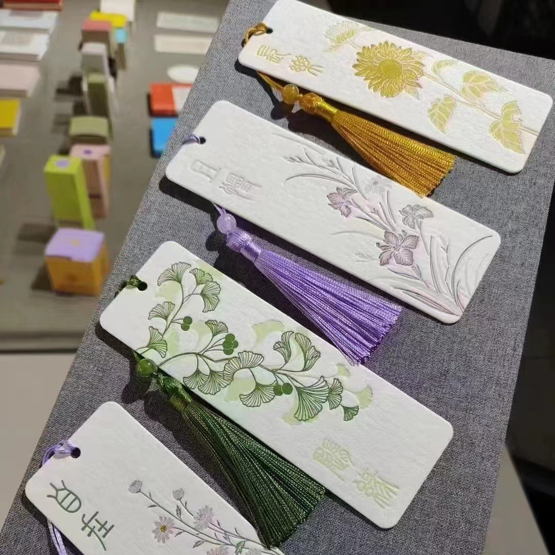 花纹纸特种纸书刊封皮纸吊牌贺卡全木浆生产