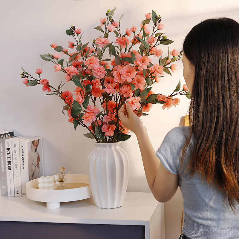 Camellia de altura flor de simulación adornos de boda flores falsas pastorales flores decoración del hogar flores de mesa flor de seda