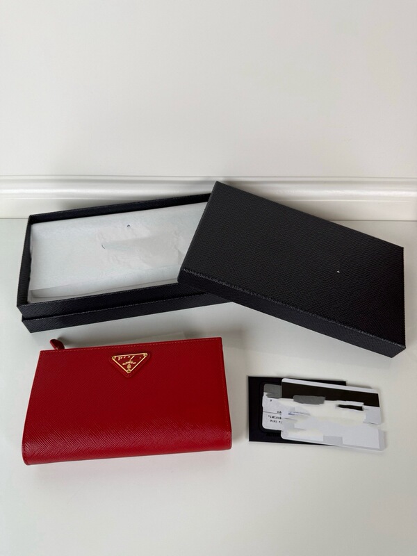 Prada Men's Long Genuine Leather Clutch Bag, Large Capacity Business Clutch, Multi-Card Slot Wallet, High Quality 1ML009 Prada Men's Long Genuine Leather Clutch Bag, Large Capacity Business Clutch, Multi-Card Slot Wallet, High Quality 1ML009