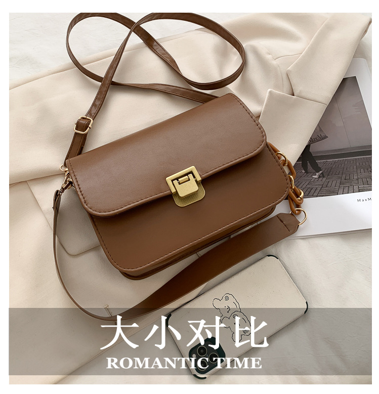 Retro New Trendy One Shoulder Messenger Bag display picture 24