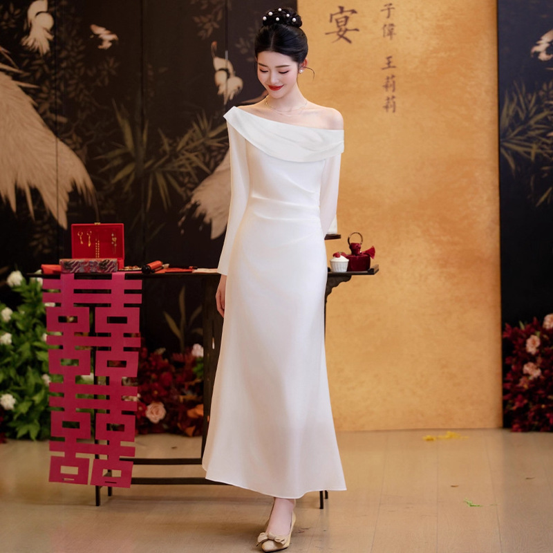 Long-Sleeved One-Shoulder Slanted Shoulder White Engagement Dress, Daily Wearable Dress, Travel Photography, Light Wedding Dress, White Dress for Certificate Long-Sleeved One-Shoulder Slanted Shoulder White Engagement Dress, Daily Wearable Dress, Travel Photography, Light Wedding Dress, White Dress for Certificate