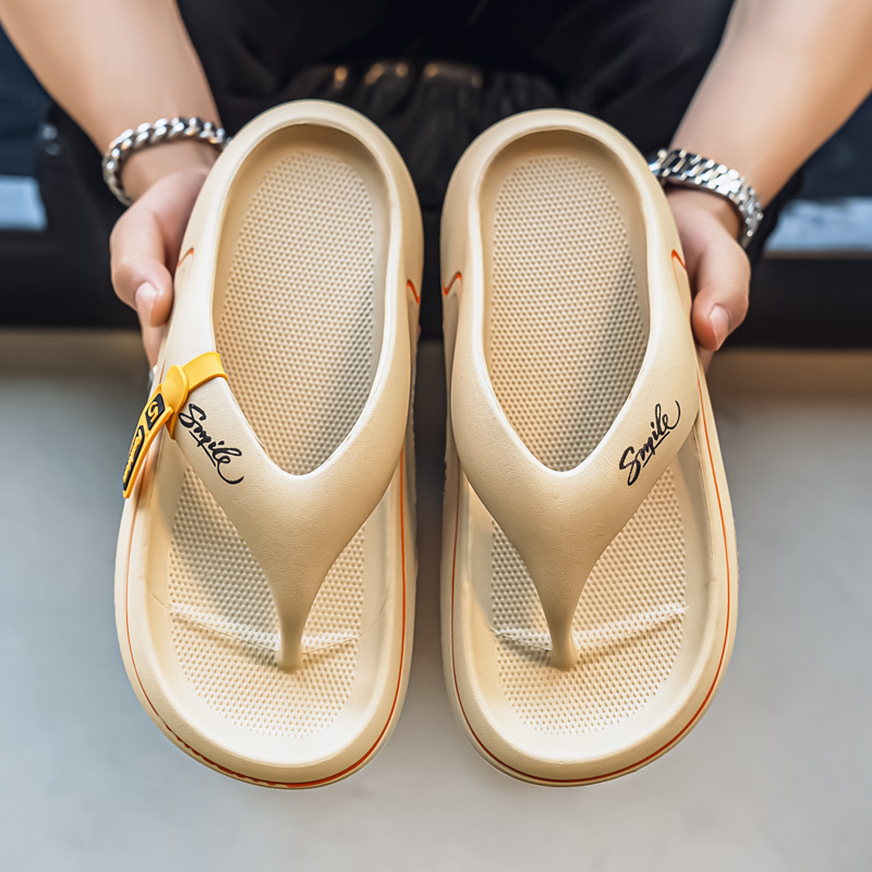 Chanclas de celebridades de Internet para hombres, chanclas antideslizantes y desodorantes para uso exterior en verano, sandalias de ocio en la playa al aire libre para hombres