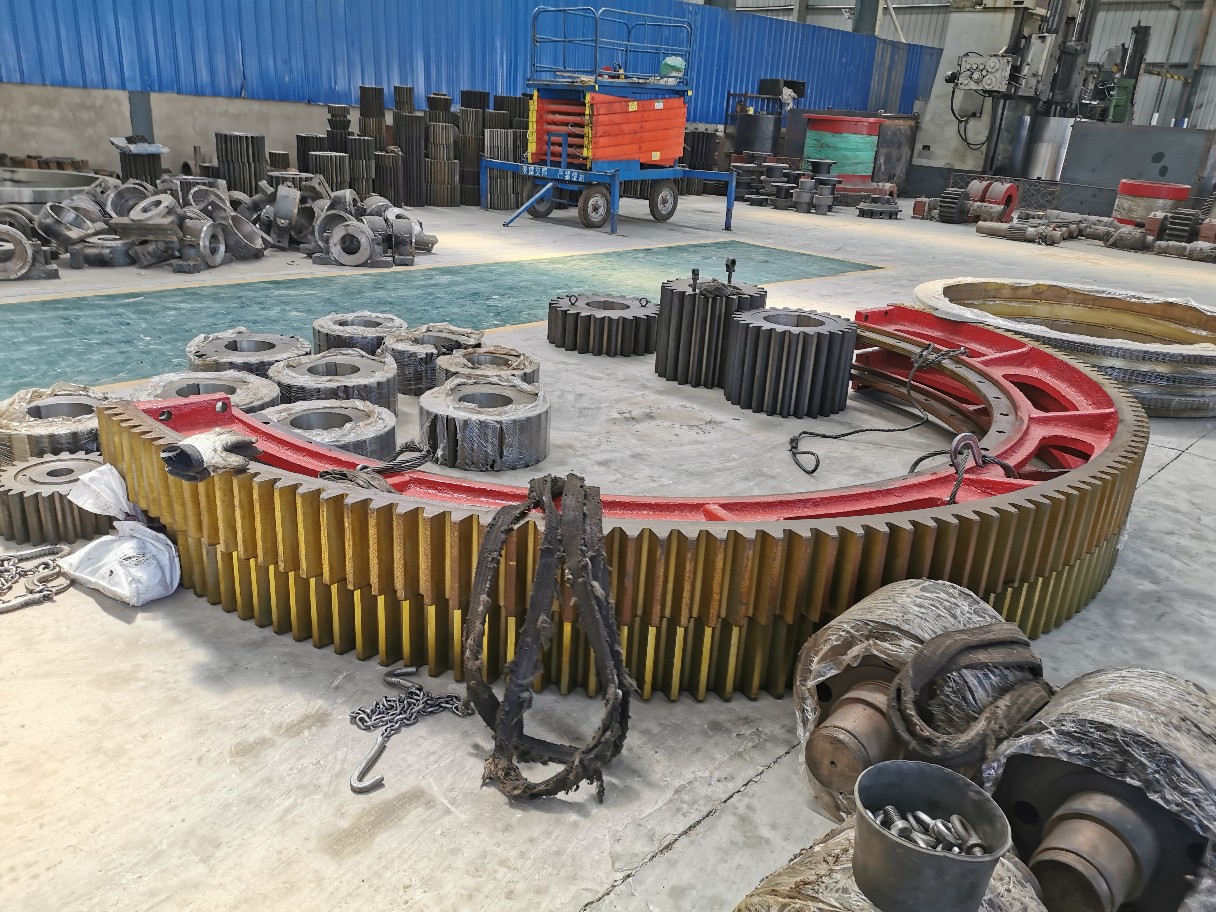 168齿数干燥窑大齿圈，铸钢轮带配件，烘干机拖轮挡轮厂家