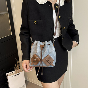 �͹�ţ�а���Ů2025���¿�r��С��б����n����K��������ˮͰ��