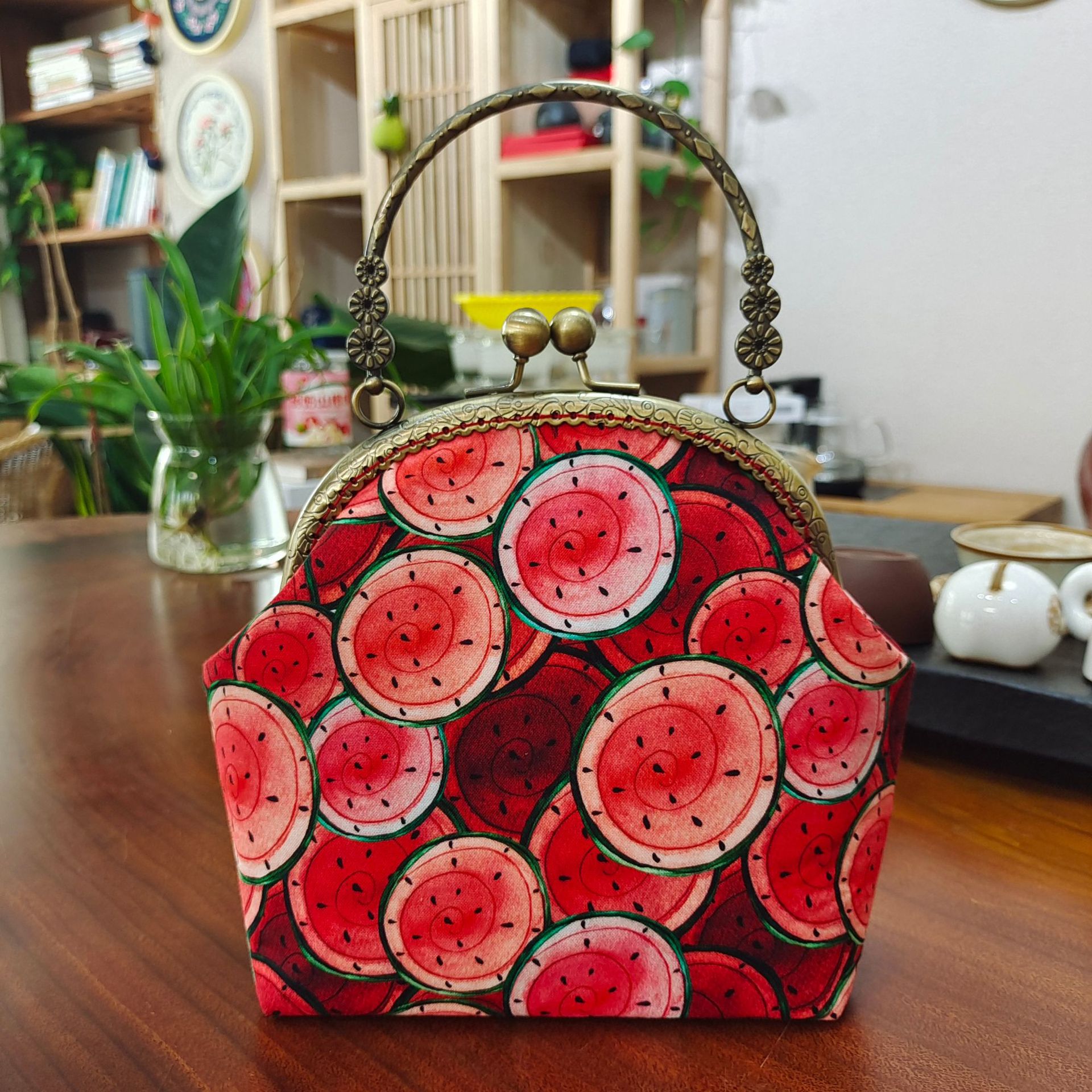 Nuevo estilo creativo hecho a mano diy billetera boca bolsa de oro bolsa de almacenamiento de material auto-bordado bolsa de patchwork bolsa de mensajero