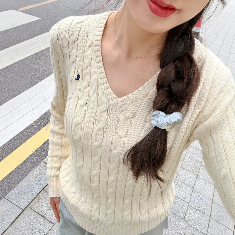 Cross-border RL Ralph V-neck sweater for women with embroidered pony logo, classic knitted top, long-sleeved cable-knit jacket Cross-border RL Ralph V-neck sweater for women with embroidered pony logo, classic knitted top, long-sleeved cable-knit jacket