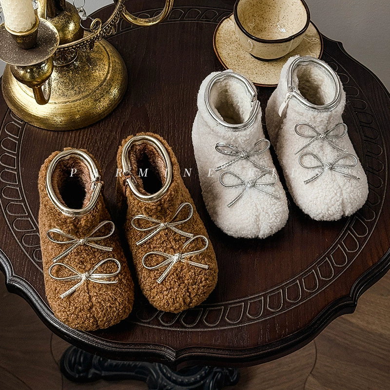 Детские зимние ботинки для девочек, ретро-стиль, мягкая подошва, меховые, новинка 2025 года, а также хлопчатобумажная обувь.