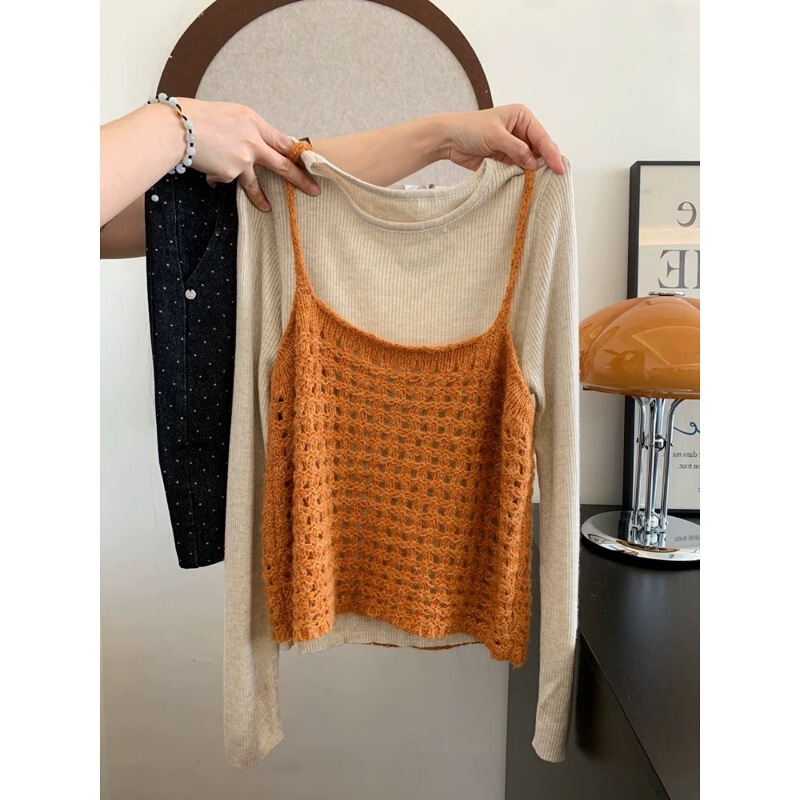 Fall Leaves Rustling~ Korean-Style Orange Knitted Vest Paired with Long-Sleeved Knitted Sweater for Women, a Stylish and Age-Reducing Top for Autumn