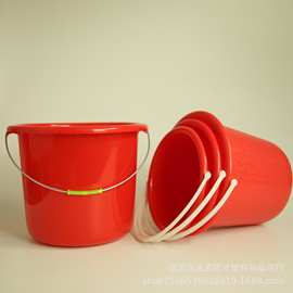 批发塑料红色水桶洗笔筒手提洗笔桶草莓桶油漆多功能塑料沙滩小桶