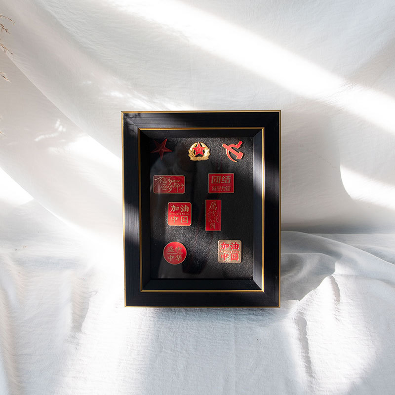 Hollow 3.8CM with Sponge Pad Badge Brooch Photo Frame Commemorative Medal Storage Box Dustproof Collection Table Frame