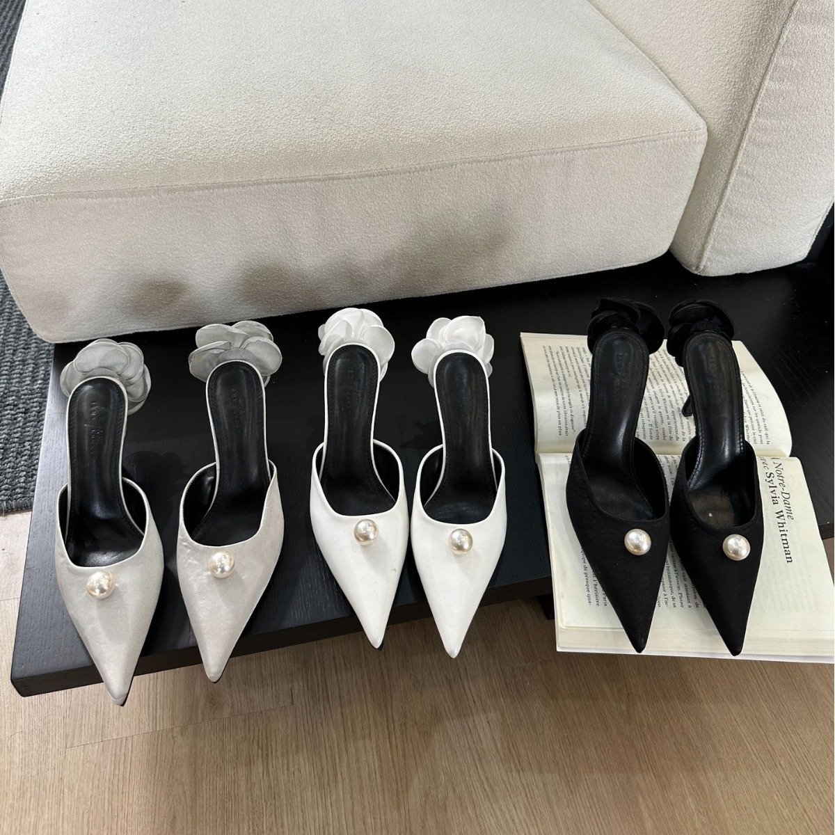 2024 Vår- och höstsäsong Nya små doftande vindtunn klack ihålig vatten diamantspets enkla arbetshöga klackar_voghion.com