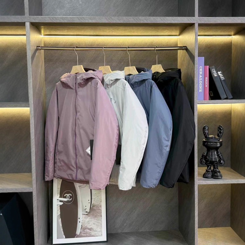 Niaojia Hooded Warm Soft Shell down Jacket for Men and Women Is Filled with 750 Fill Power Goose down