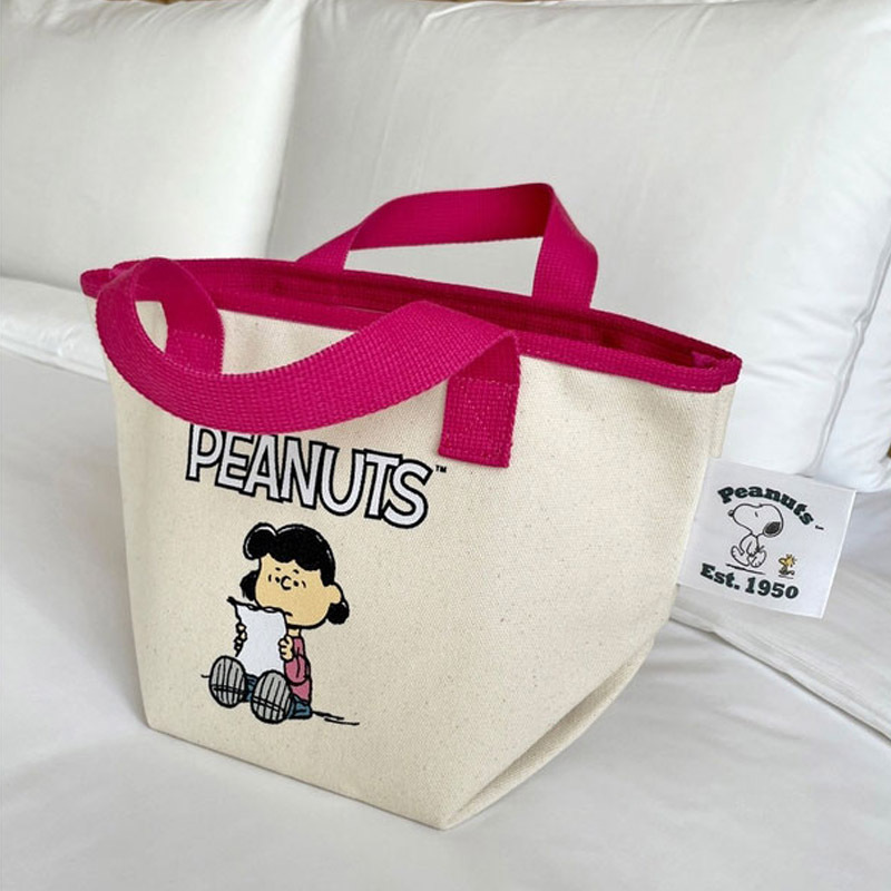 어린 소녀 대형