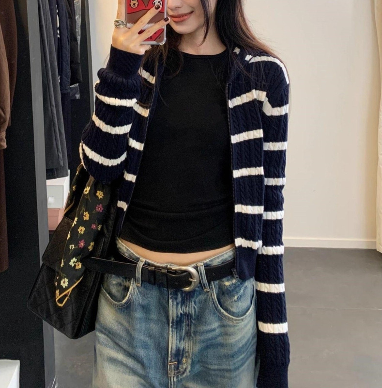 藏青色条纹连帽麻花针织开衫外套女韩系氛围感早秋季穿搭毛衣上衣|undefined