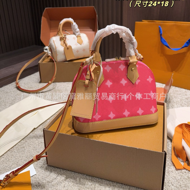2026 Early Spring New Model Lv Alma Bb Shell Bag, Fashionable and High-End, Versatile Handbag, Shoulder Bag, Crossbody Bag for Women 2026 Early Spring New Model Lv Alma Bb Shell Bag, Fashionable and High-End, Versatile Handbag, Shoulder Bag, Crossbody Bag for Women