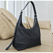 �羳��ƤŮ���r���^��ţƤҸ�μ����ذ����������eͨ��б�����