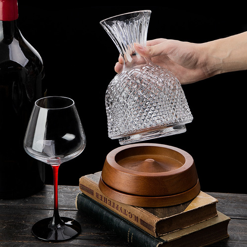European light luxury crystal fast vortex red wine decanter set home red wine glass high-end rotating wine dispenser