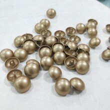 ����ɳ�Ž�ɫ���^������q����ᘿ������L���׽����o�۰�AĢ����