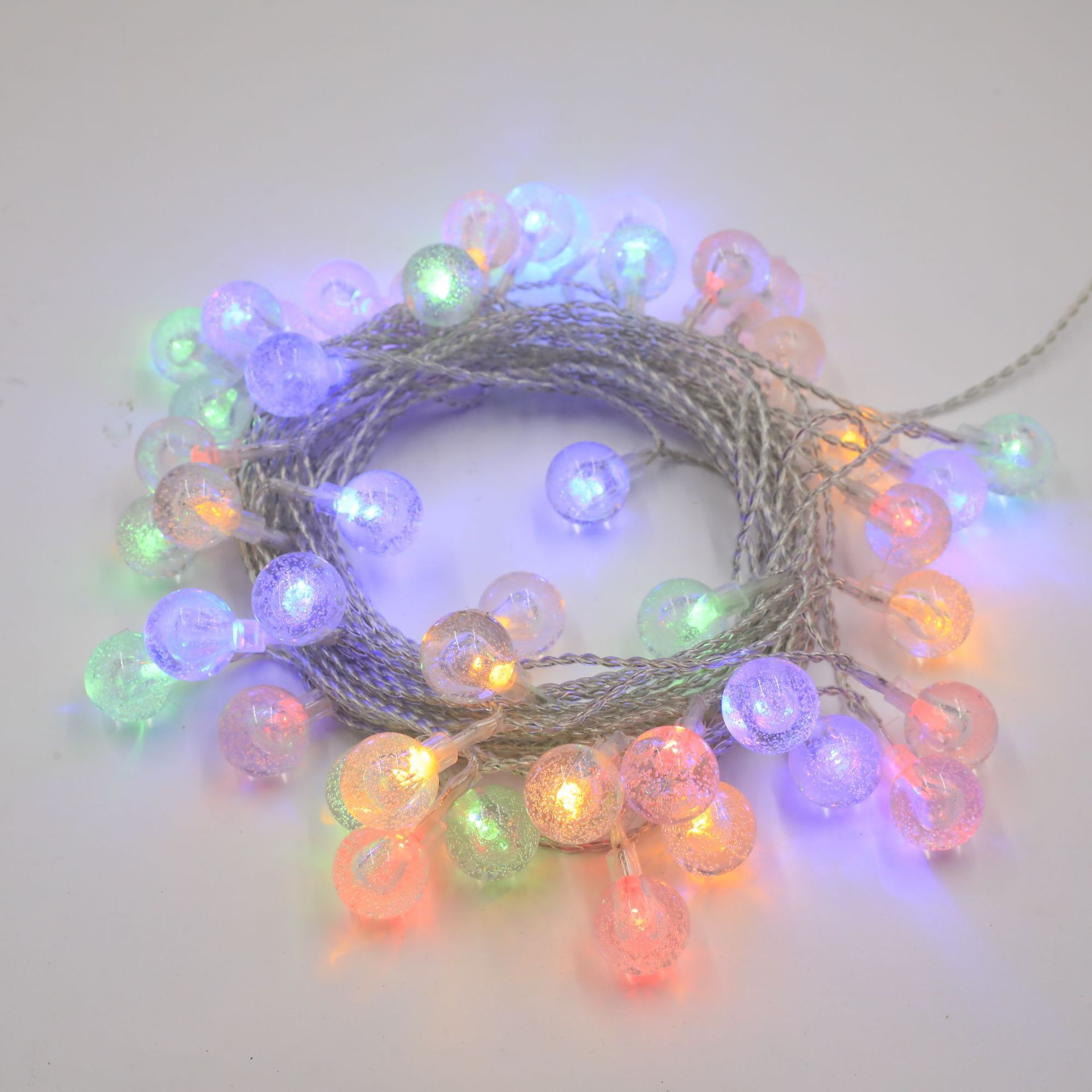 Nuevo 100LED infinito de dos colores Dragon Ball Cadena de luz clásico lechoso blanco pequeña bola Cadena de luz creativa caja de batería de control remoto